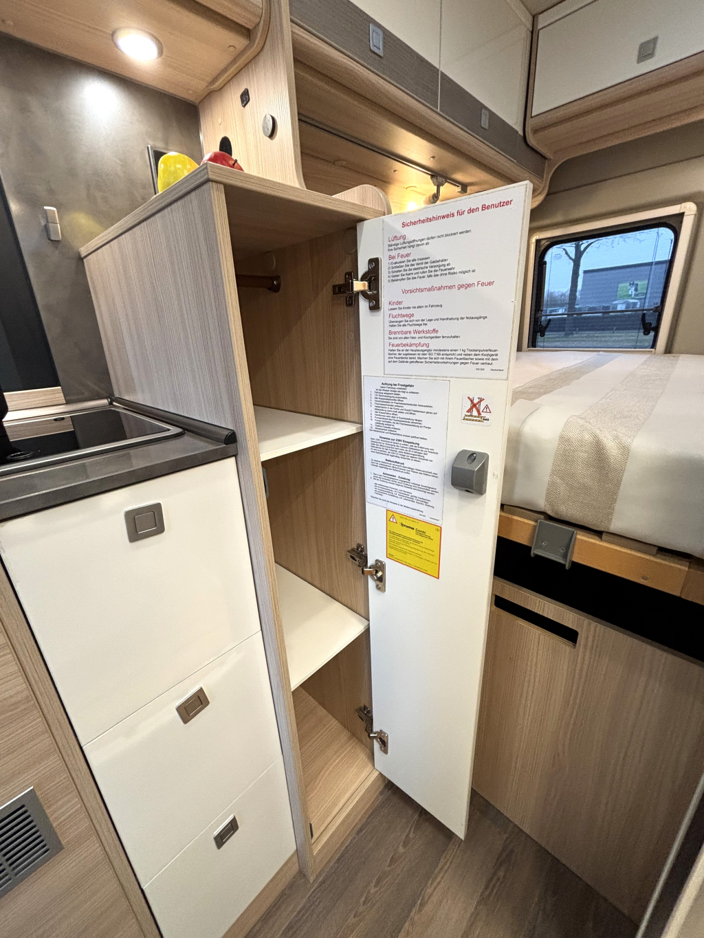 Bürstner City Car 540 DWARSBED 5.40M COMPACT! TREKHAAK EURO6 foto: 7
