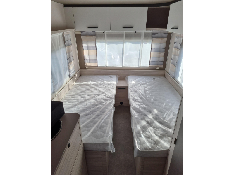 Dethleffs C'Joy 460 LE Active - Lits jumeaux ! photo : 11