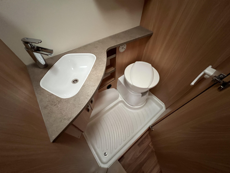 Knaus Sudwind 420 QD photo : 13