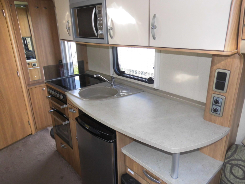 Swift Challenger 530 Bunk bed! Mover! photo: 4
