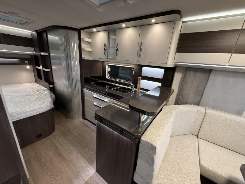 Hobby Prestige 560 FC Modelo de acci&oacute;n 2026 foto: 11