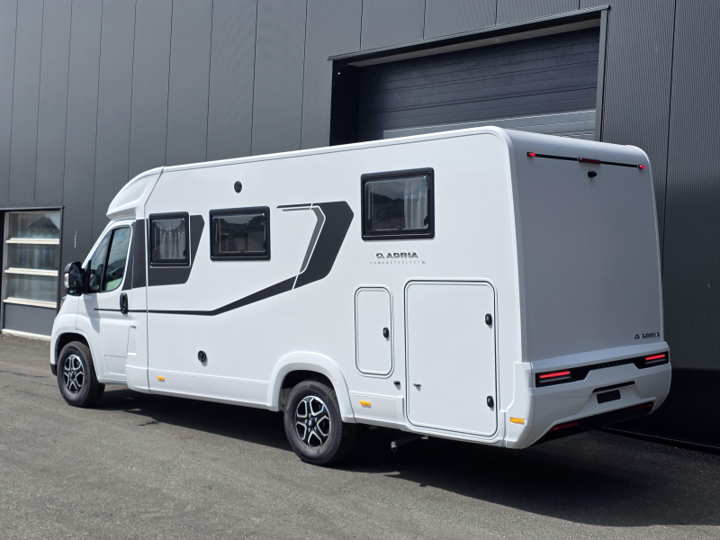 Adria Compact Select DL photo: 3