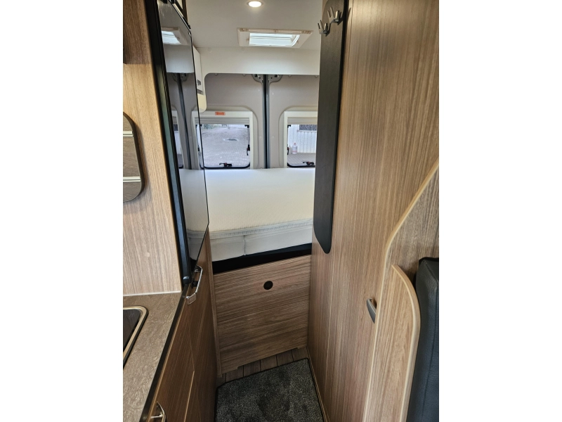 Weinsberg CaraBus 600 MQ Automatik Modell 2026 grau Foto: 10