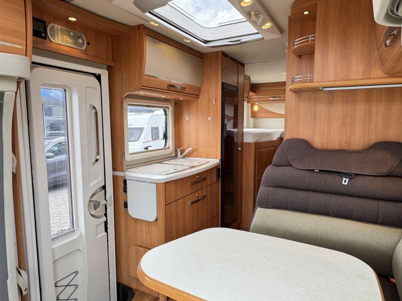 Hymer ML-T 580 - lits jumeaux photo: 4