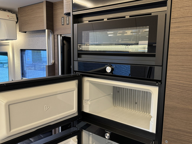 Adria Supersonic 890 LL 170 CV AUTOM&Aacute;TICO 9 velocidades 4 personas Euro6 Mercedes-Benz Sprinter EP SISTEMA DE NIVELACI&Oacute;N **Camas individuales/4 asientos/ foto: 20