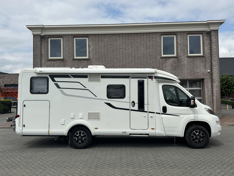 Hymer Exsis 580 PURE E&P leveling system photo: 1