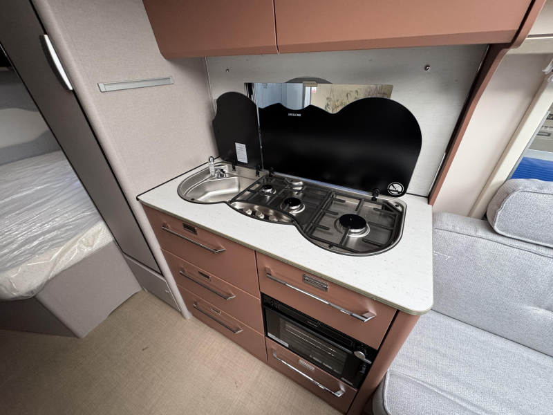 B&uuml;rstner Averso Harmony Line 465 TS incl Mover foto: 6