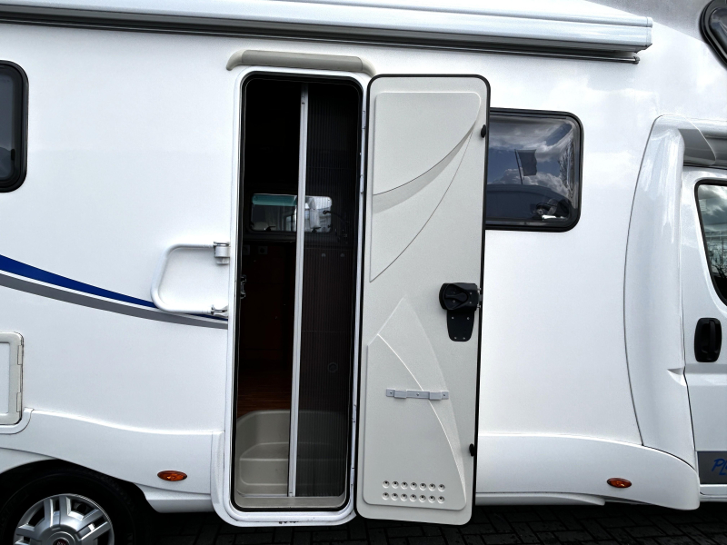 P.L.A. Camper Plasy 491 Dwarsbed/Euro-5/2013/7.2m  foto: 19