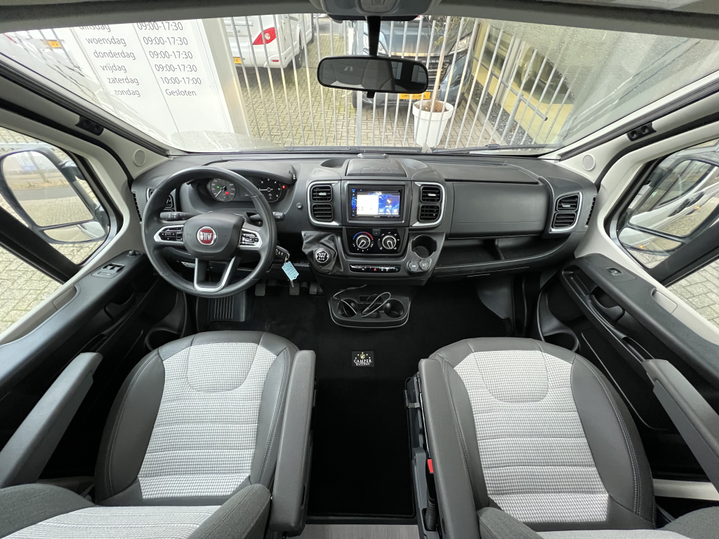 Adria Twin Supreme 640 SLB ENKELE BEDDEN SKYROOF CAMERA foto: 12