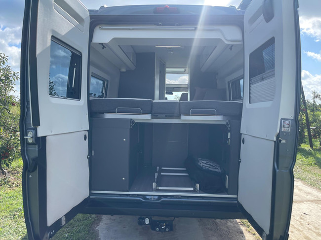 Adria Twin Plus Supreme 640 SLB 9-Traps LUCHTVERING foto: 6