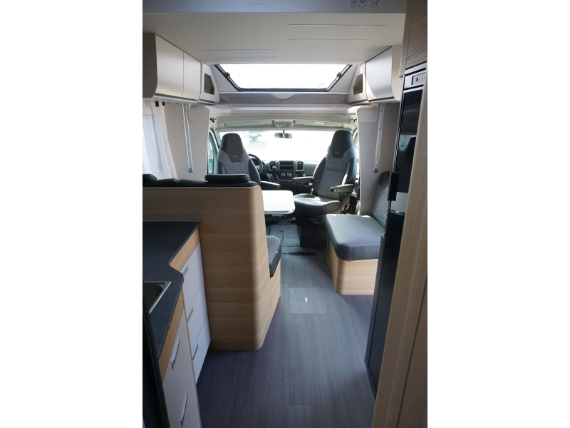 Adria Matrix Axess 670 SL foto: 13