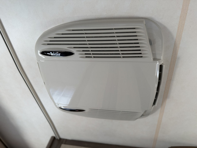 Hobby DE LUXE 490 KMF photo: 14