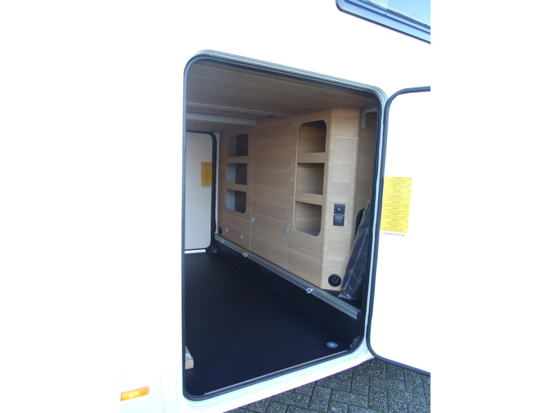 Adria Coral Axess 650 DL Unique Promotional Price! photo: 6