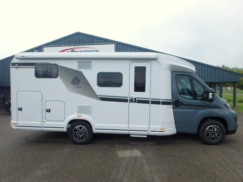 Knaus L!ve Ti 650 MEG Oferta Alquiler de autocaravanas foto: 2