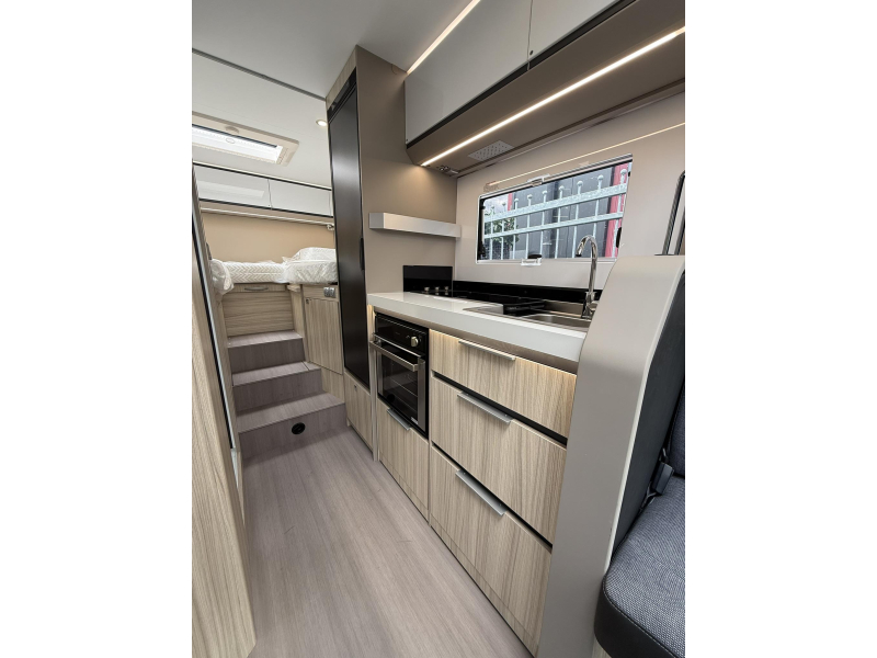Adria Compact Supreme DL Face-to-face - Autom&aacute;tico foto: 15
