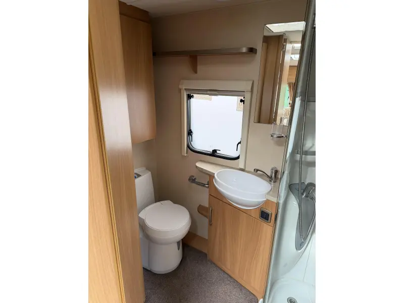 Swift Charisma  foto: 11