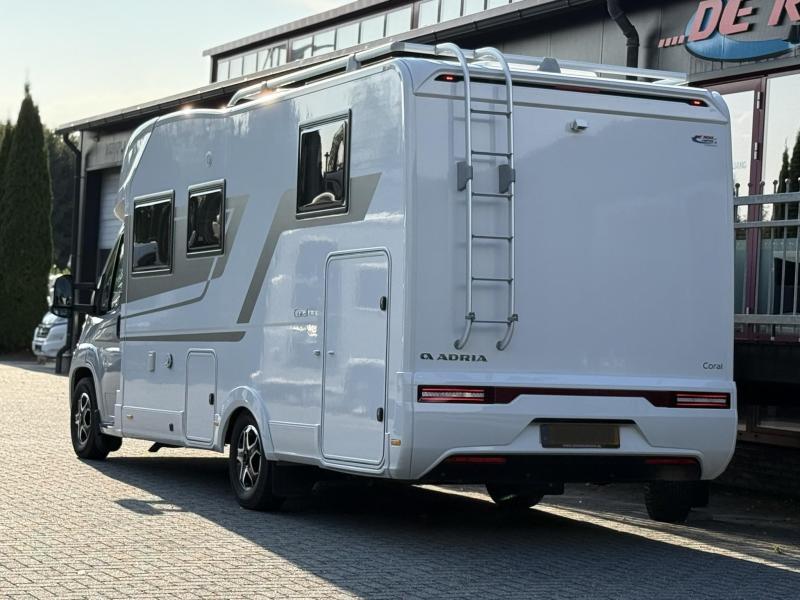 Adria Coral Plus 670 SL -VOL ACCESSOIRES  foto: 7