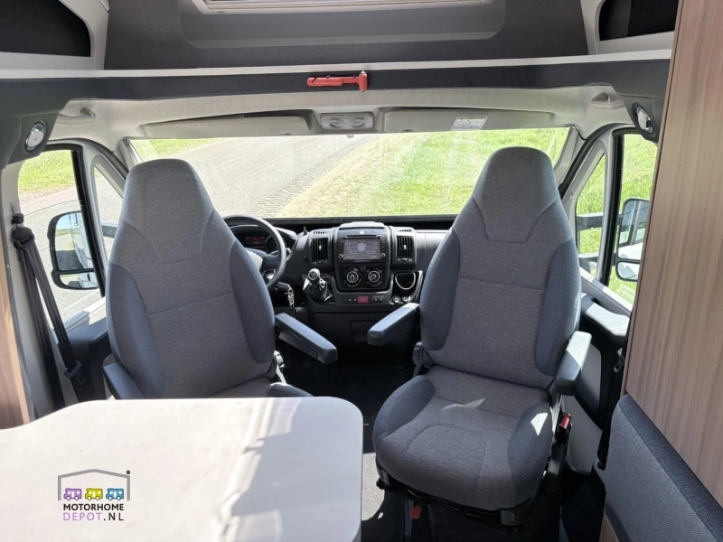 Adria Sun Living 65 SL foto: 13