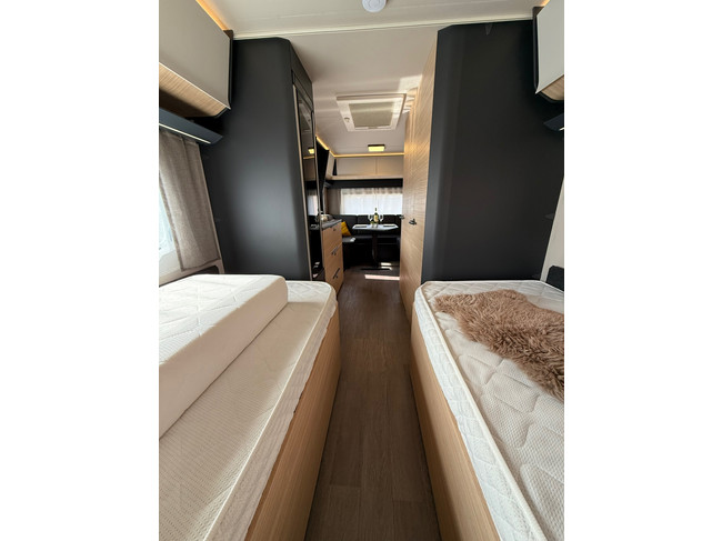 Hobby Maxia 495 UL 2023! Luifel Mover Fietsendrager Nieuwstaat! foto: 10