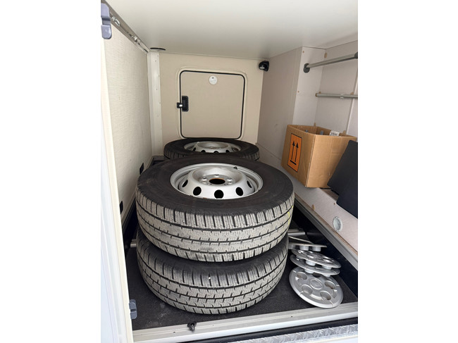 Hymer Exsis T 580 Automaat 9G 2020 Zonnepanelen! Trekhaak! foto: 10