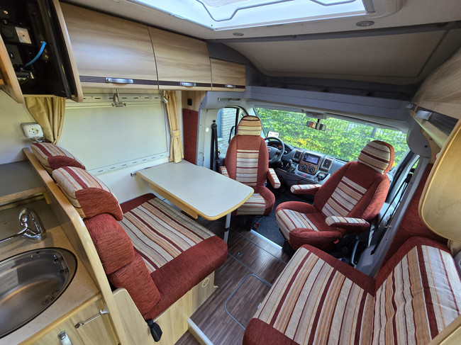 Autostar Athenor 589 TV + SATELLIET ZONNEPANELEN BEARLOCK foto: 21