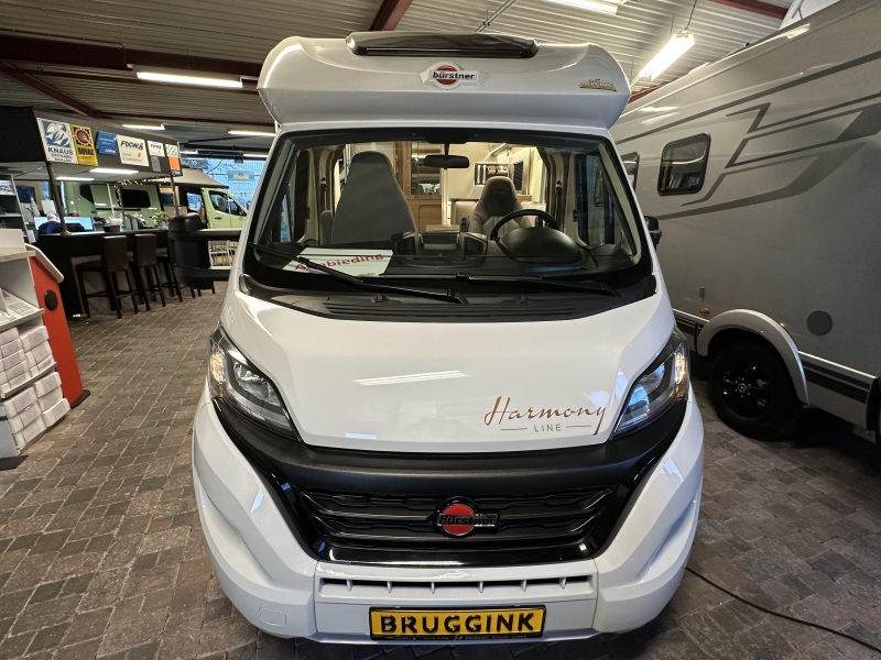 Bürstner Lyseo Harmony Line 684 G FACE TO FACE & ZEER RUIM  foto: 5