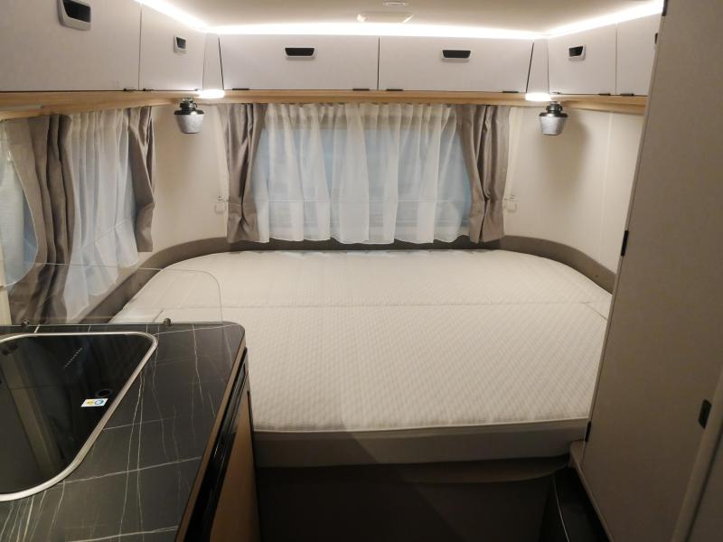 Eriba Touring 430 Gratis mover en luifel  foto: 6