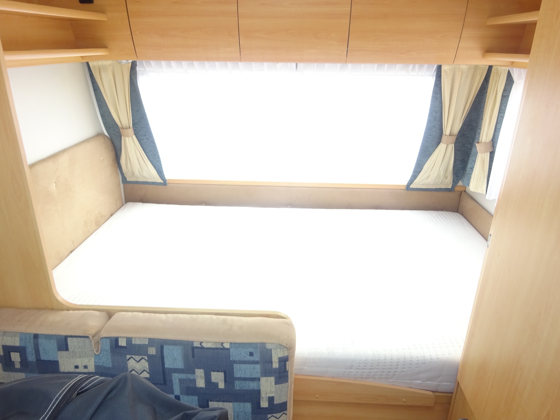 Home-car Racer 450 Ruime Caravan Met Nieuwe Mover foto: 10