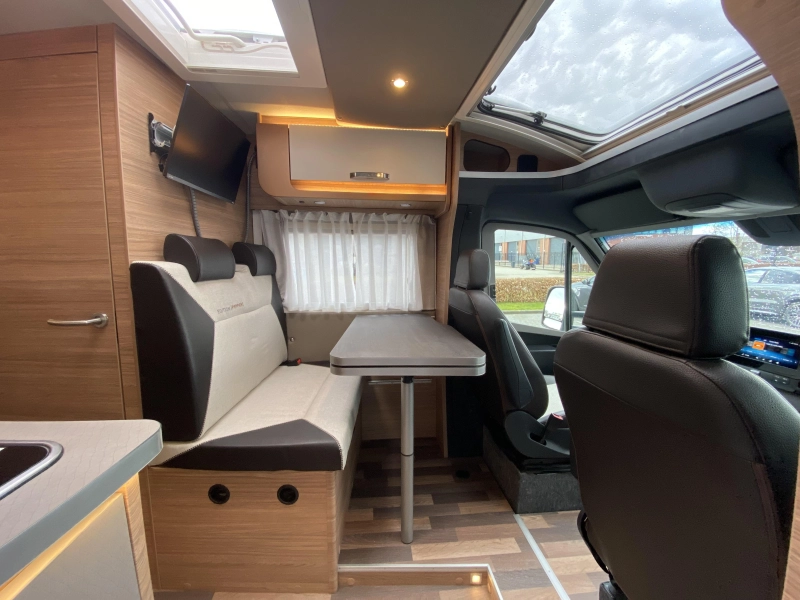 Weinsberg CaraCompact Pepper 650 MEG FULL OPTION Foto: 12