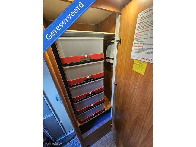 Dethleffs Advantage T 6611 Semi-integrated \u2606Single beds\u2606 photo: 22