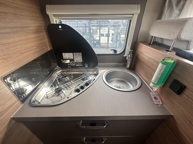 Weinsberg CaraSuite 700 ME Ensuite bad zonder hefbed  foto: 8