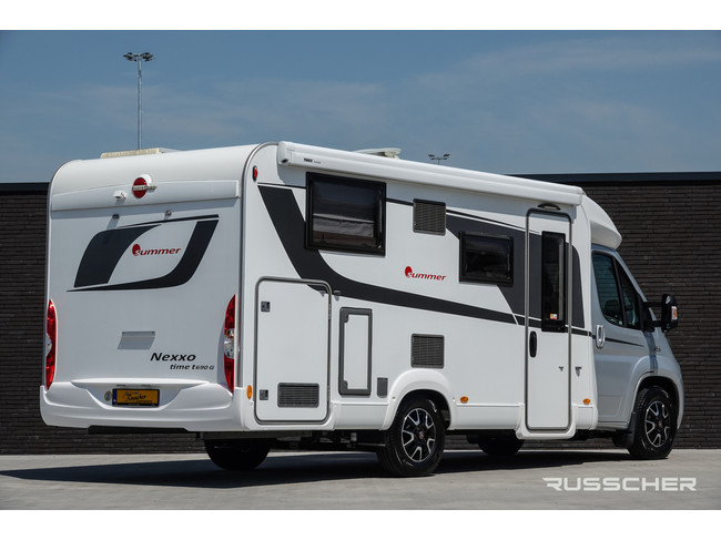 Bürstner Summer time T690G 150Pk Automaat | Levelsysteem | MaxxFan | Zonnepaneel | Constructslot foto: 1