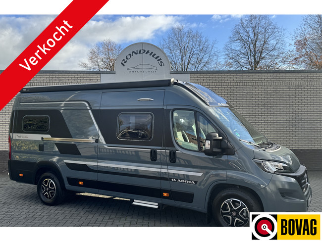 Adria Twin Supreme 640 SGX 160 pk AUTOMAAT 9-Traps Euro6 Fiat Ducato 8 **Lengtebedden in hoogte verstelbaar/E&P Levelsysteem/4 zitplaa