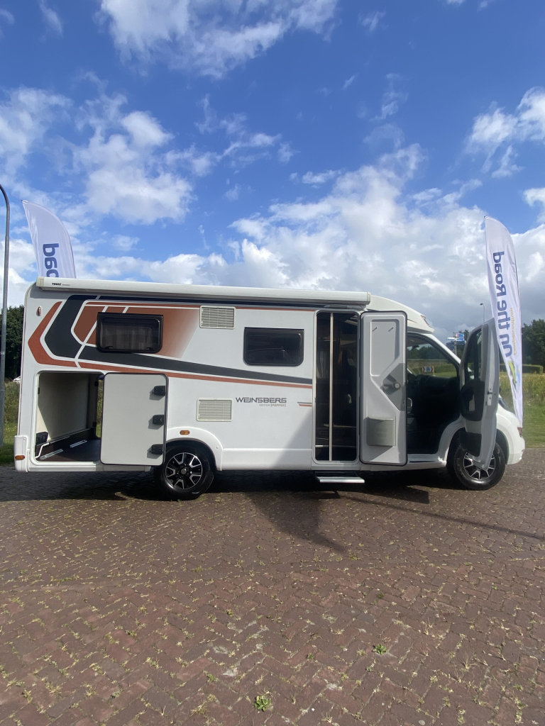 Weinsberg Pepper 600 Peugeot 163 PK, Half-integraal, 2 Lengte-bedden, Garage, Aut. schotel / LCD Camper Centrum On the Road aan de Noorderringweg 4 in Marum. foto: 2