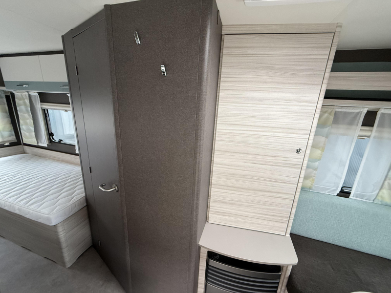 Dethleffs C'Joy 460 LE ZEER COMPLEET  foto: 6