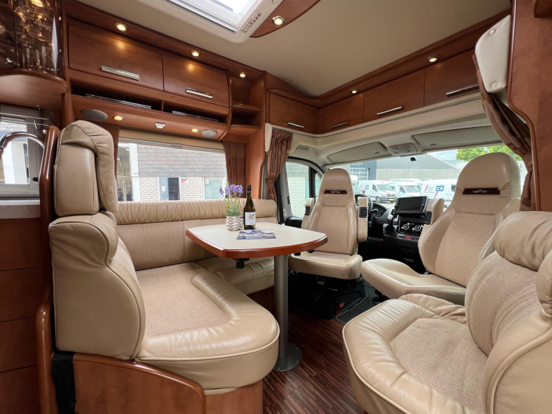 Carthago Chic C-Line T 4.8 automaat, enkele bedden,  foto: 1
