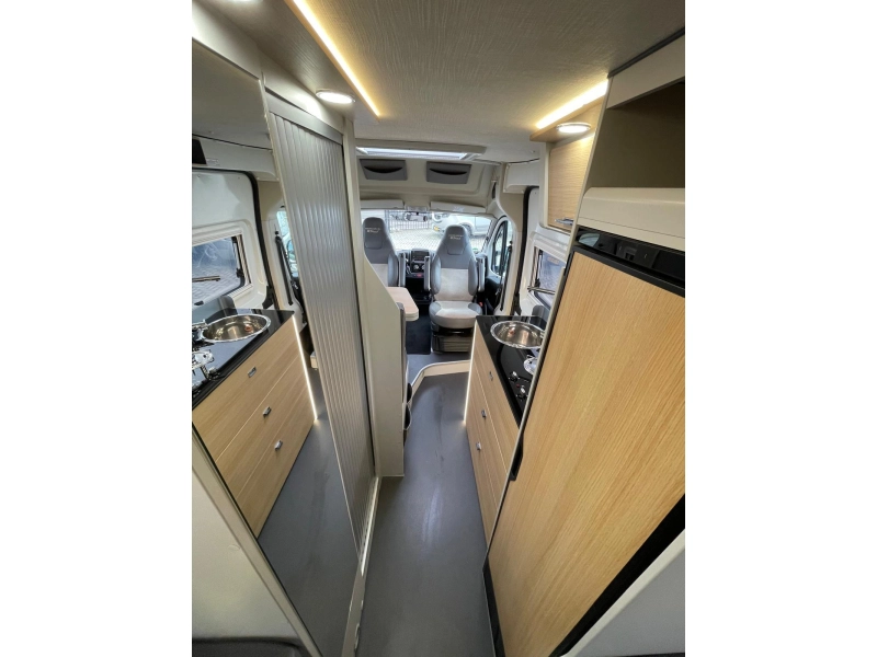 Karmann Dexter 640 Single Beds photo: 14