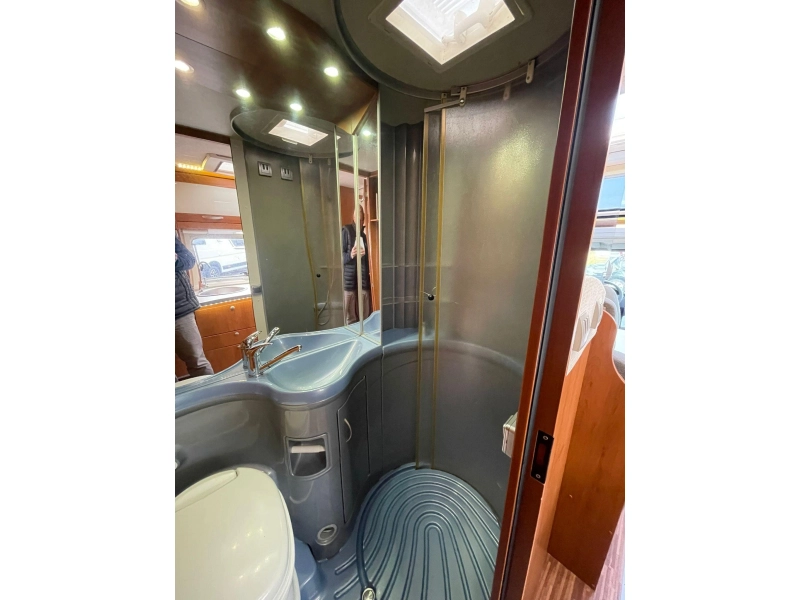 Karmann Ontario 725 TI Single Beds Air conditioning 2010 photo: 17