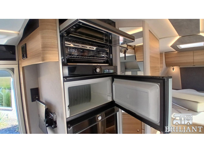 Dethleffs PULSE T 7051 DBM/EB .. autom&aacute;tico/cama queen+cama abatible foto: 16