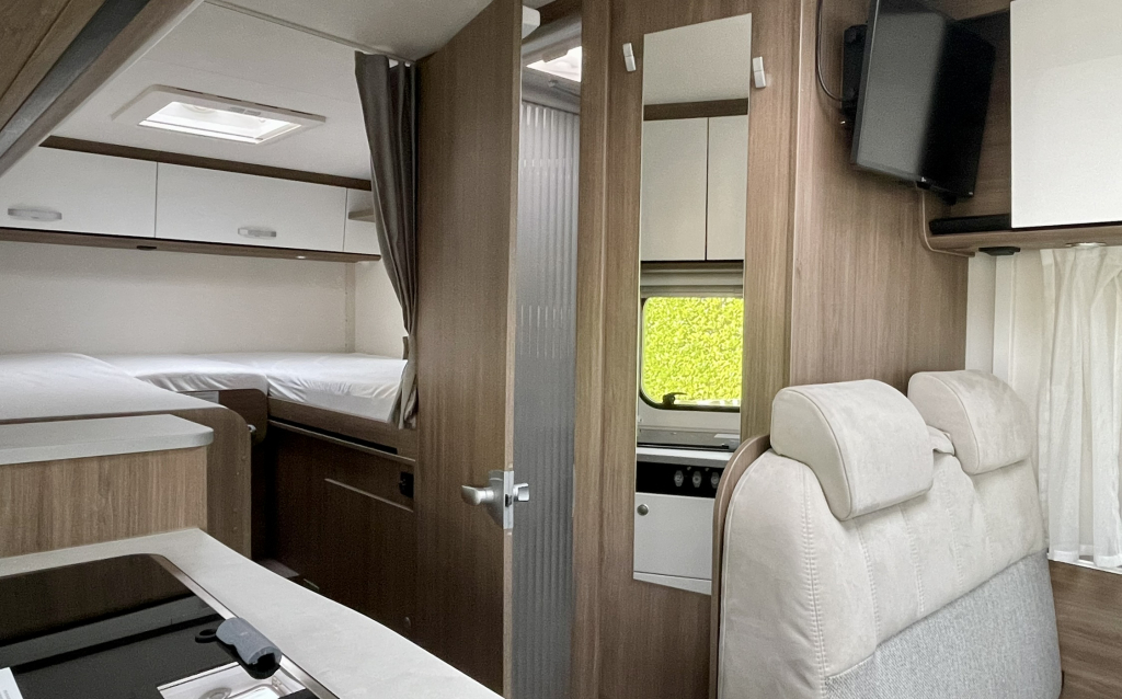 Carado V337 Carado V337 foto: 8