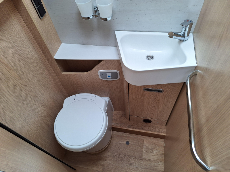 Hymer B-MC T 680 +LEVELSYSTEEM+VELOSLIDE  foto: 10