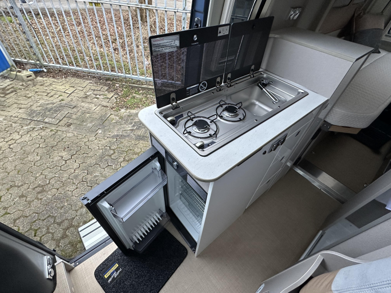 Bürstner Delfin C 621 LENGTE BEDDEN + TREKHAAK  foto: 7