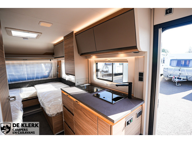 Dethleffs Nomad 460 EL Christmas Special foto: 9