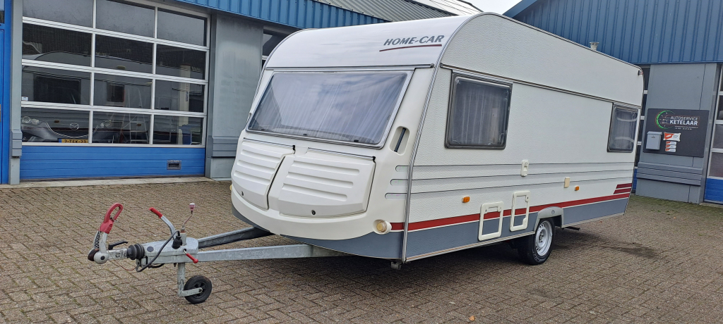 HOME-CAR Rally 49 mit Vorzelt und Markise! Foto: 2
