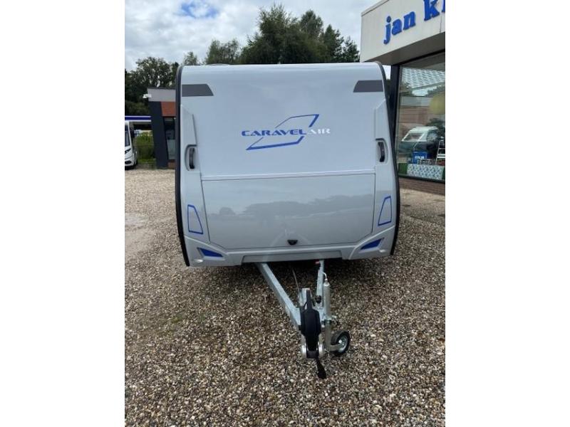 Caravelair Sport-Line 410 zwart met lichtgrijs 