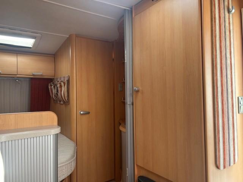 TEC Travel King 460 TDF Mover & awning photo: 6