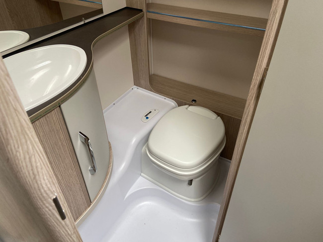 Bürstner Premio 395 TS foto: 16