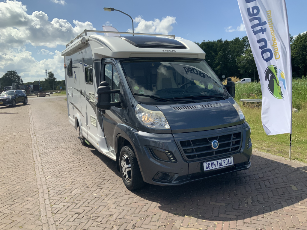 Knaus Van Ti 600 2.3 130 PK Half-integraal, Dwars-bed, Halve- treinzit, Draaistoelen, etc. Bj 2013 Camper centrum on the road Marum foto: 1