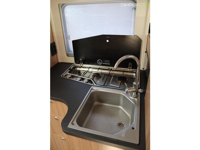 Sun Living S-SERIES S 70 SP 2.3 Multijet 150cv | Aire acondicionado de techo | 5 asientos | Cama abatible | Enganche de remolque | Cama transversal | Bearlock | Toldo | Sensores de aparcamiento foto: 14