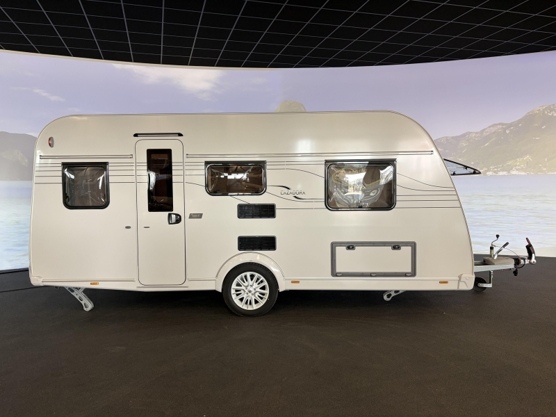 Tabbert Cazadora 460 E enkele bedden  foto: 2